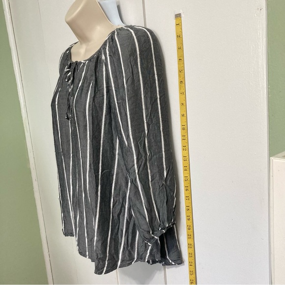 COMO BLACK Silver Gray with White Embroidered Vertical Stripe Peasant Blouse LRG - Picture 4 of 12